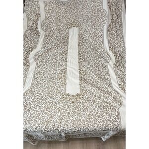 Formal Tablecloth Elegant Filigree  Gold White Arabesque 66x104 Holiday Arches